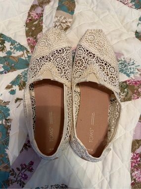 TOMS Crochet Slip-On Flats in Cream